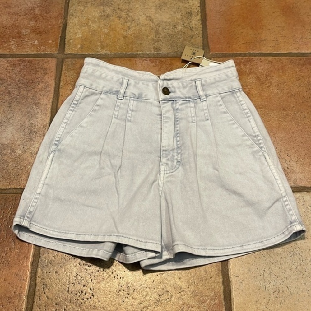 Faherty denim pleated shorts size XS